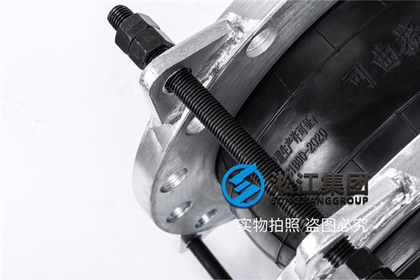 北京订做老式水泵配套特殊橡胶软连接,一端6kg法兰,一端10kg法兰